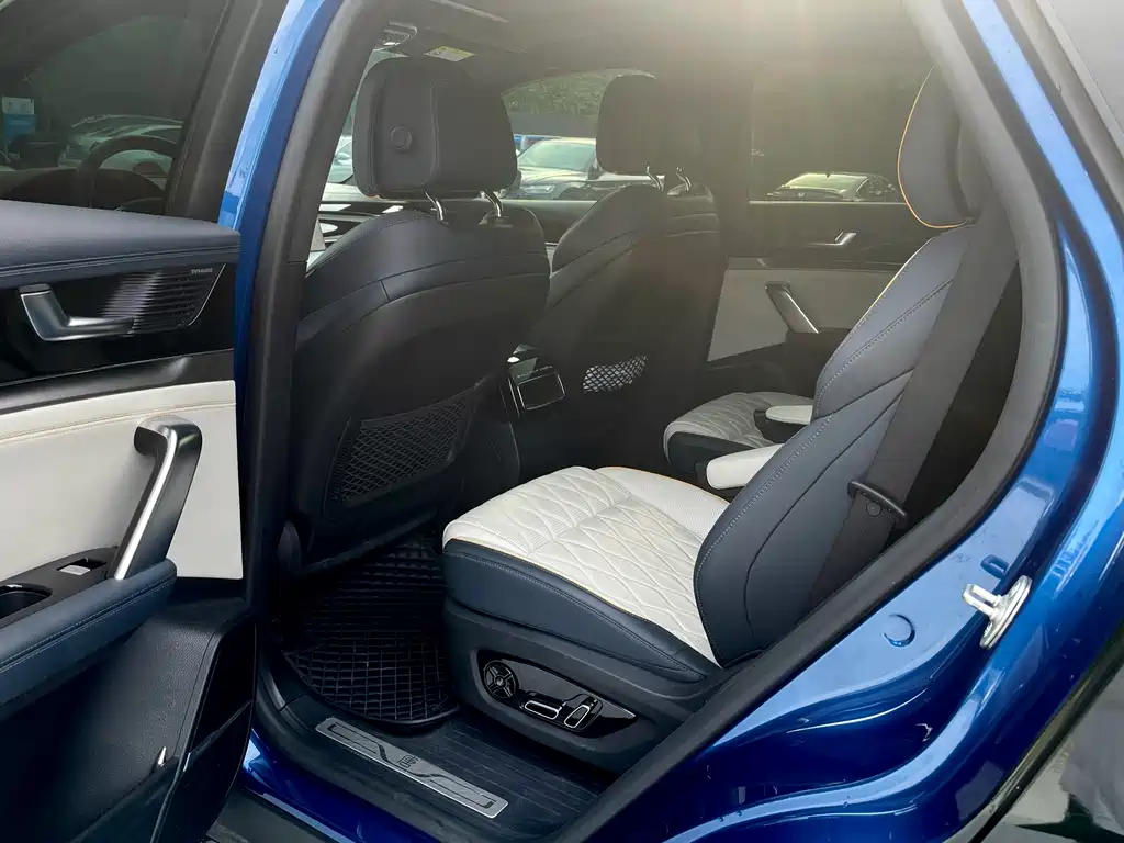 BYD Tang New Energy 2022 EV 635KM AWD Flagship Edition 2022 - thumbnail 5