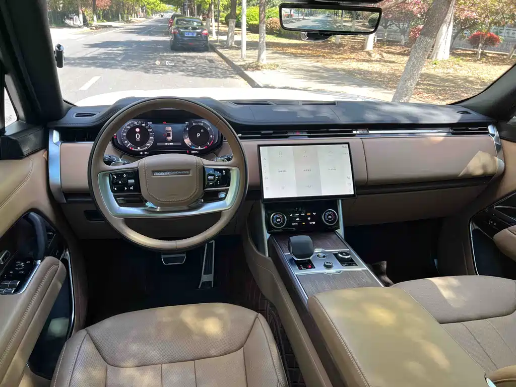 Land Rover Range Rover 2023 3.0 L6 400PS Autobiography LWB 2023 - thumbnail 15