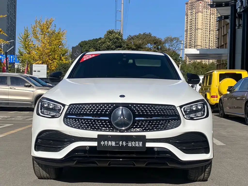 Mercedes-Benz Mercedes-Benz GLC Coupe 2021 GLC 260 4MATIC Coupe SUV 2021 - thumbnail 2