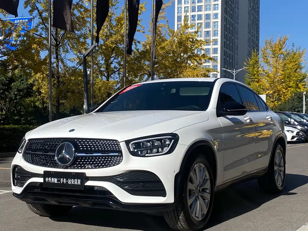 Mercedes-Benz Mercedes-Benz GLC Coupe 2021 GLC 260 4MATIC Coupe SUV 2021 - thumbnail 3