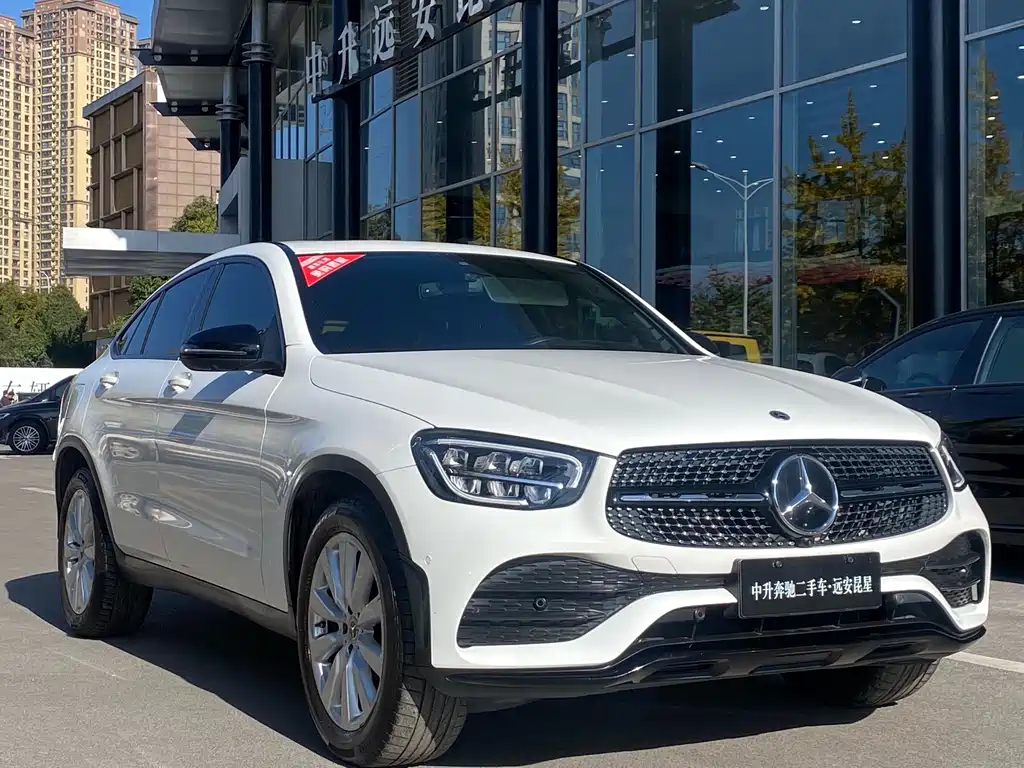 Mercedes-Benz Mercedes-Benz GLC Coupe 2021 GLC 260 4MATIC Coupe SUV 2021 - thumbnail 4
