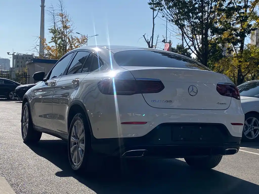 Mercedes-Benz Mercedes-Benz GLC Coupe 2021 GLC 260 4MATIC Coupe SUV 2021 - thumbnail 6
