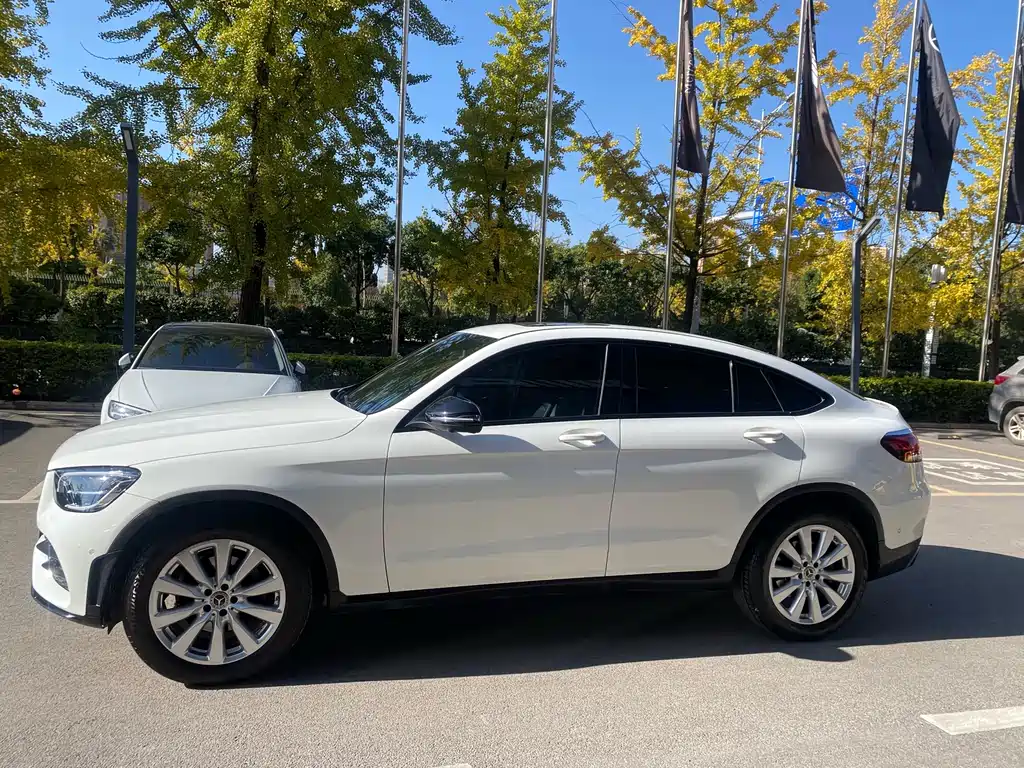 Mercedes-Benz Mercedes-Benz GLC Coupe 2021 GLC 260 4MATIC Coupe SUV 2021 - thumbnail 9