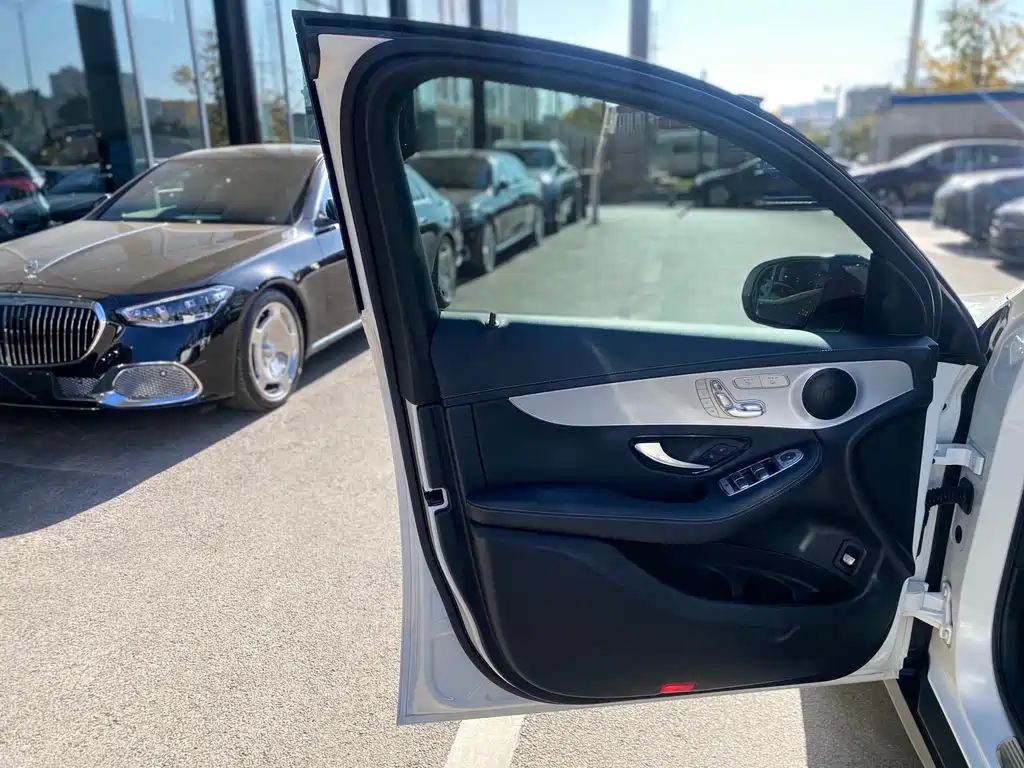 Mercedes-Benz Mercedes-Benz GLC Coupe 2021 GLC 260 4MATIC Coupe SUV 2021 - thumbnail 19