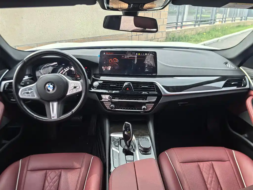BMW BMW 5 Series 2022 525Li M Sport Package 2023 - thumbnail 7