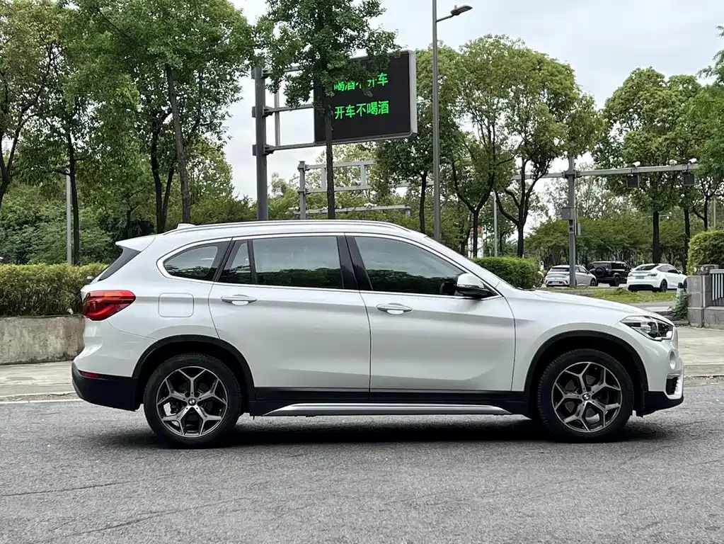BMW BMW X1 2018 sDrive18Li Prestige 2017 - thumbnail 10