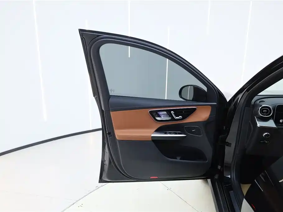 Mercedes-Benz Mercedes-Benz GLC 260 L 4MATIC Dynamic Edition 2025 Facelift 2026 - thumbnail 14