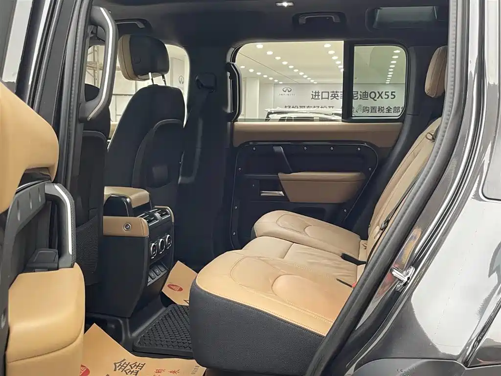 Land Rover Land Rover Defender 2025 110 3.0T P400 Dark Special Edition 2025 - thumbnail 13