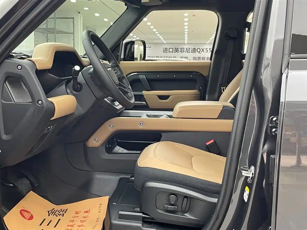 Land Rover Land Rover Defender 2025 110 3.0T P400 Dark Special Edition 2025 - thumbnail 15