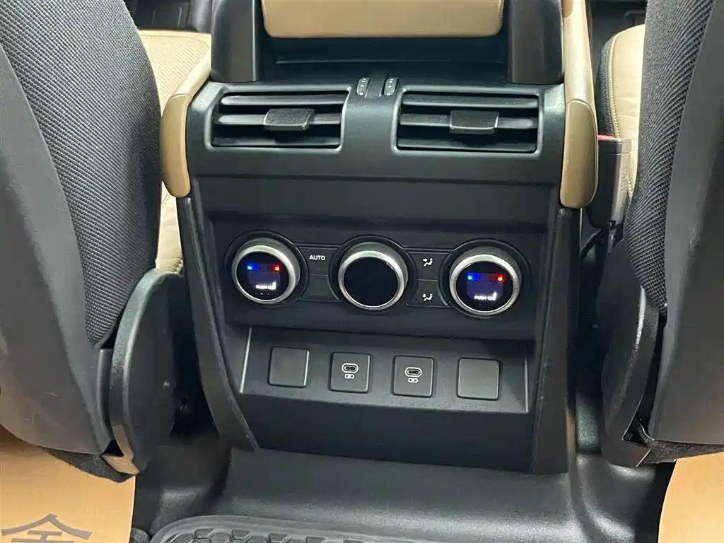 Land Rover Land Rover Defender 2025 110 3.0T P400 Dark Special Edition 2025 - thumbnail 28
