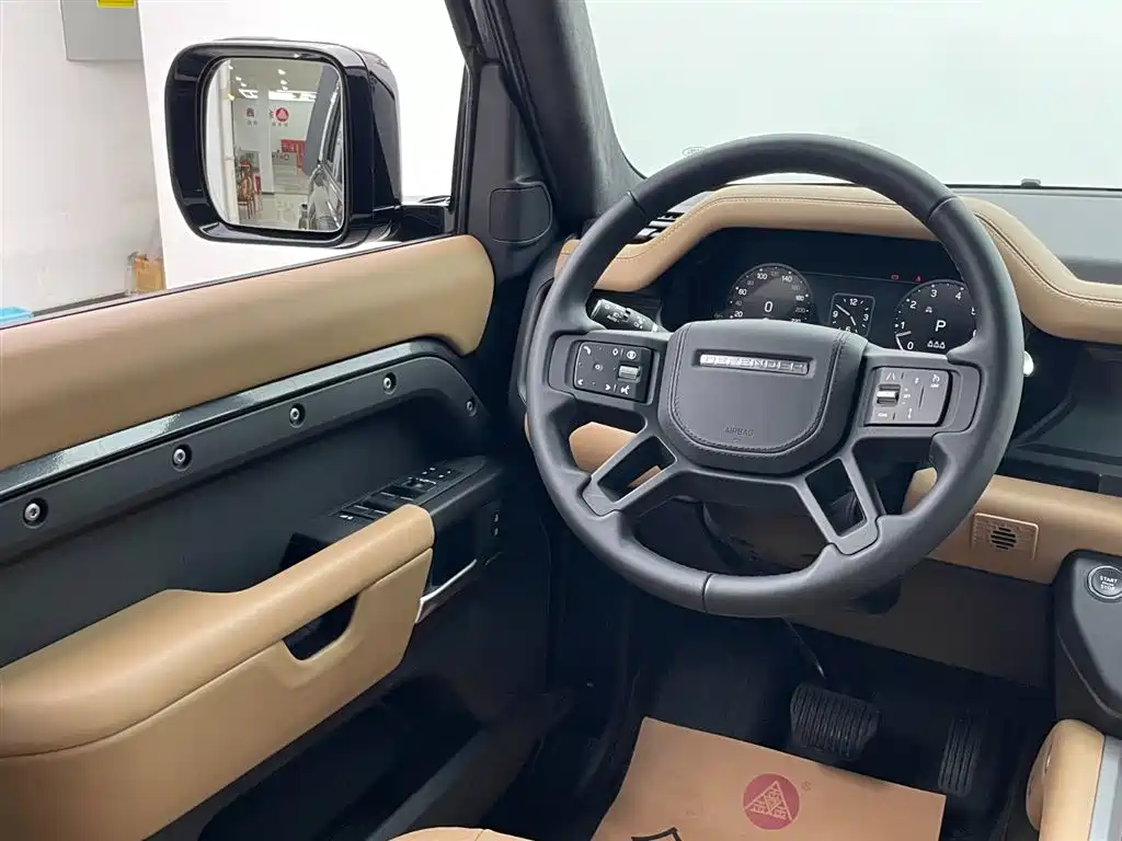 Land Rover Land Rover Defender 2025 110 3.0T P400 Dark Special Edition 2025 - thumbnail 30