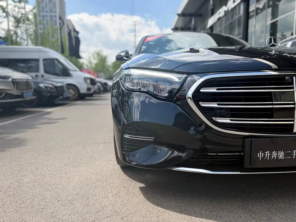 Mercedes-Benz Mercedes-Benz E-Class New Energy 2024 E 350 e L Plug-in Hybrid Sedan 2024 - thumbnail 4