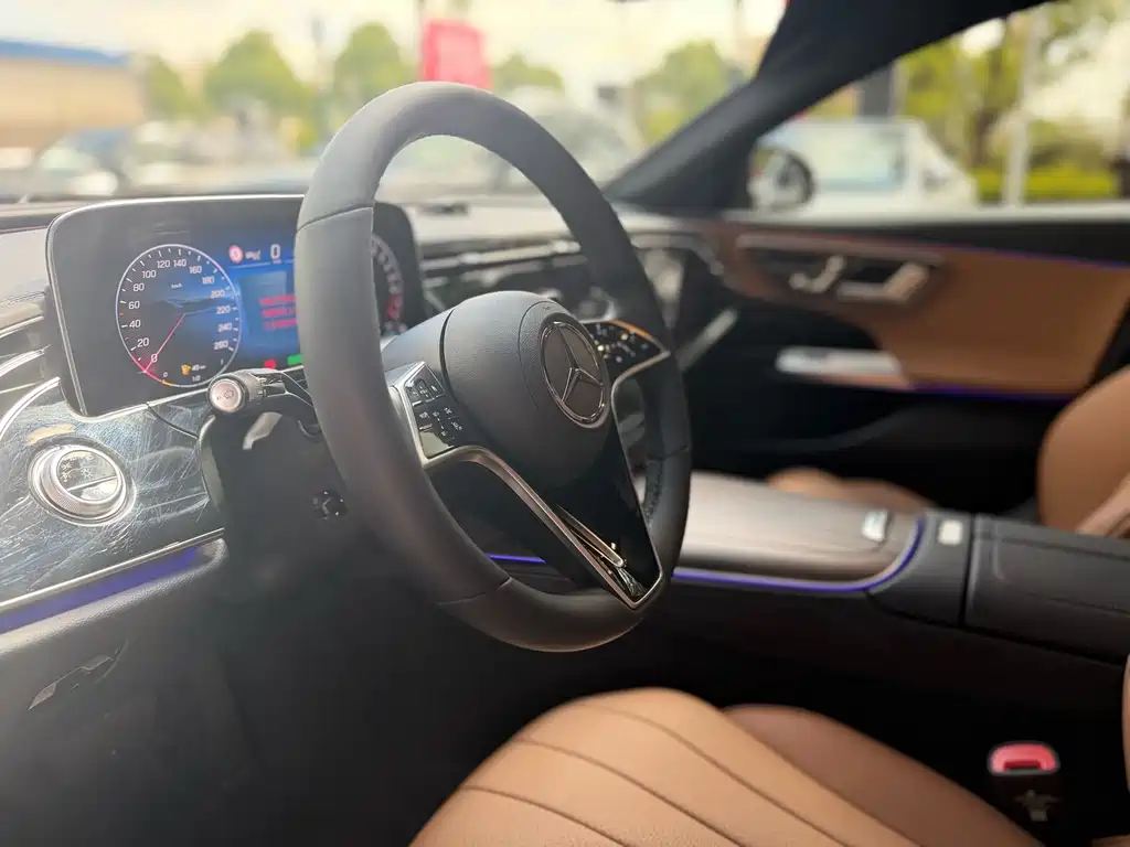 Mercedes-Benz Mercedes-Benz E-Class New Energy 2024 E 350 e L Plug-in Hybrid Sedan 2024 - thumbnail 13