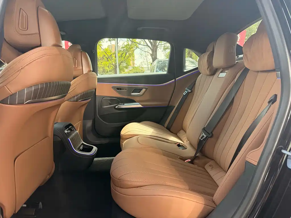 Mercedes-Benz Mercedes-Benz E-Class New Energy 2024 E 350 e L Plug-in Hybrid Sedan 2024 - thumbnail 16