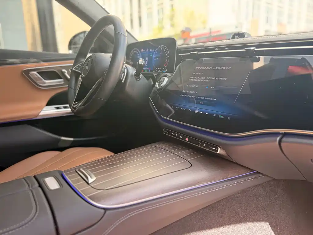 Mercedes-Benz Mercedes-Benz E-Class New Energy 2024 E 350 e L Plug-in Hybrid Sedan 2024 - thumbnail 22
