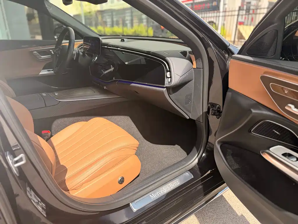 Mercedes-Benz Mercedes-Benz E-Class New Energy 2024 E 350 e L Plug-in Hybrid Sedan 2024 - thumbnail 24