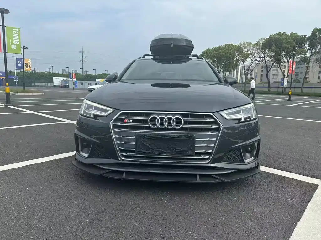 Audi Audi A4 2020 Avant 40 TFSI Fashion Dynamic Edition 2020 - thumbnail 2
