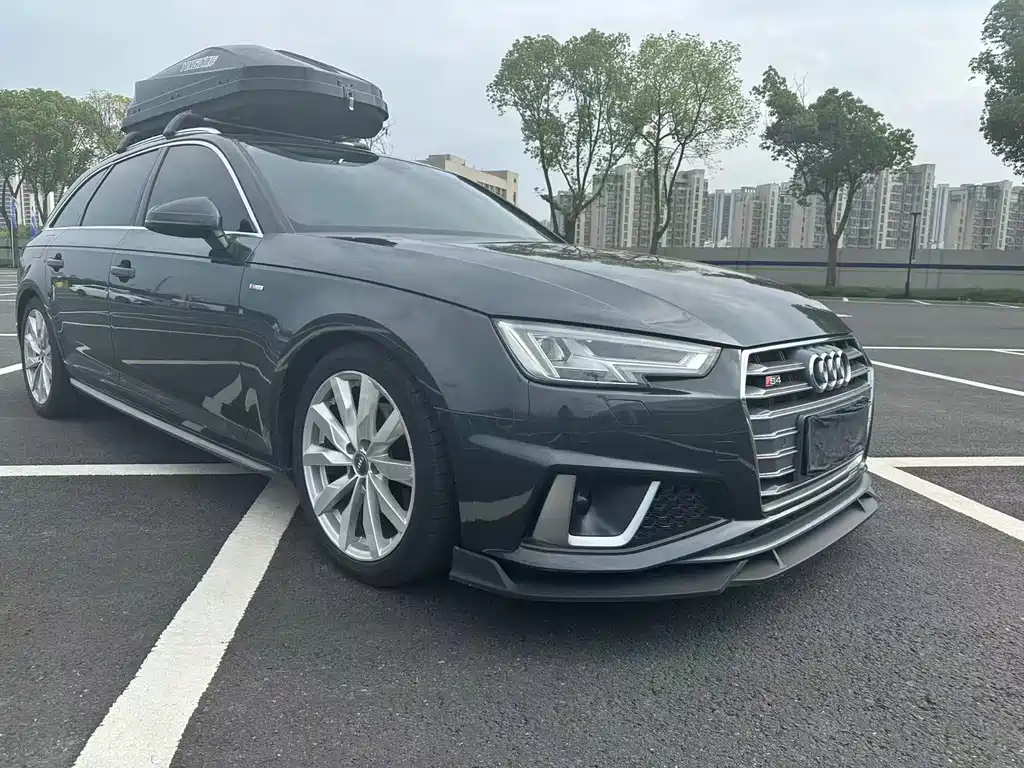 Audi Audi A4 2020 Avant 40 TFSI Fashion Dynamic Edition 2020 - thumbnail 3