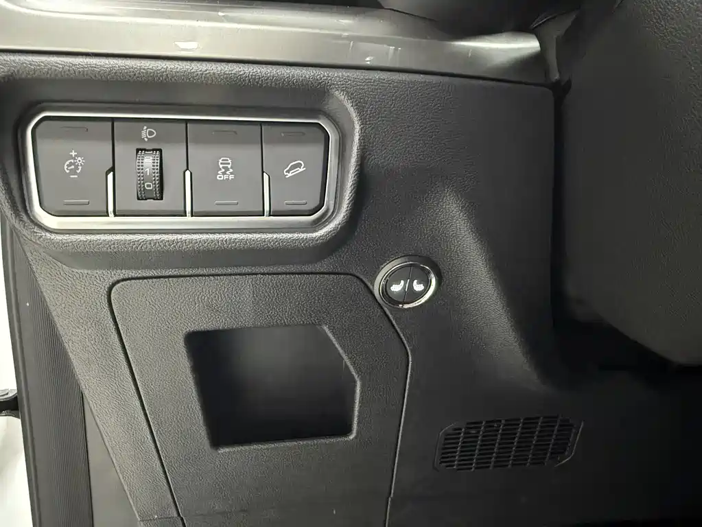 Haval Haval H6 2021 Guochao Edition 1.5T Automatic Urban Edition 2022 - thumbnail 17