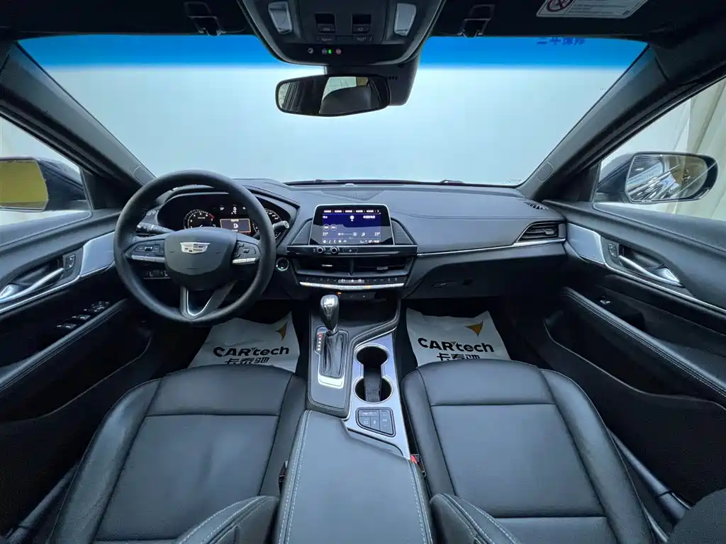 Cadillac Cadillac CT4 2023 25T Luxury 2024 - thumbnail 9