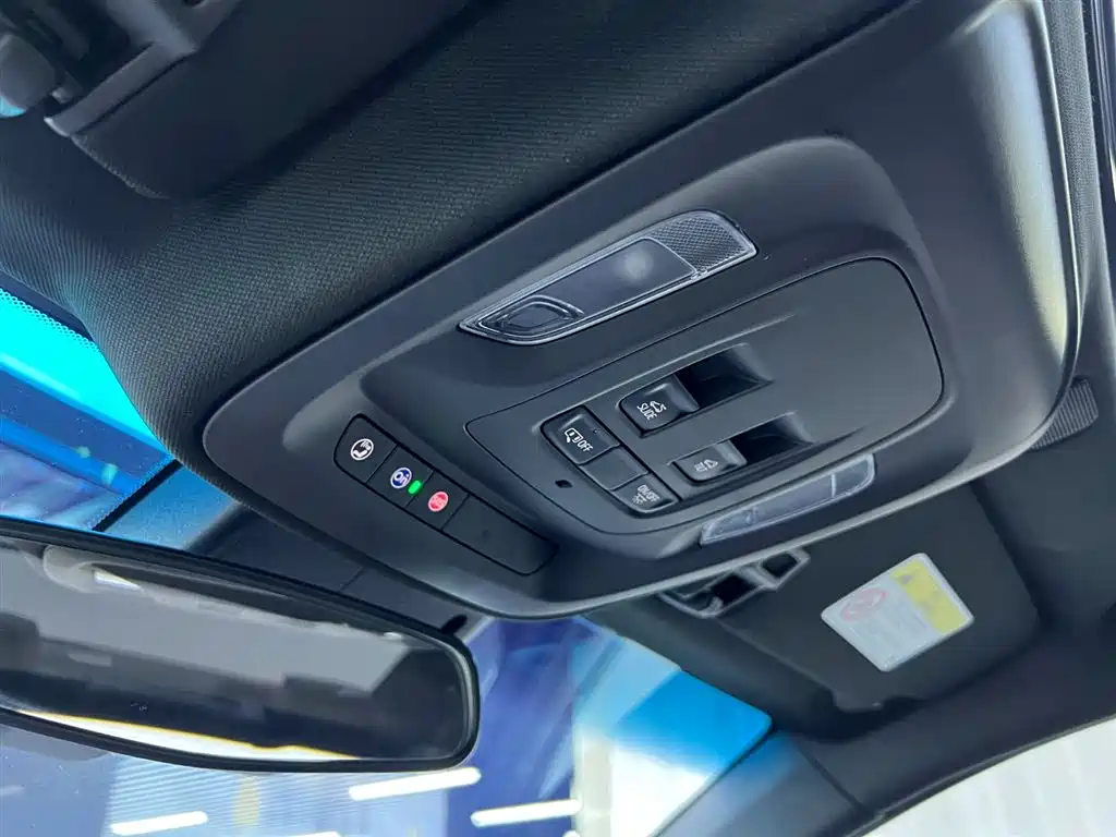 Cadillac Cadillac CT4 2023 25T Luxury 2024 - thumbnail 20