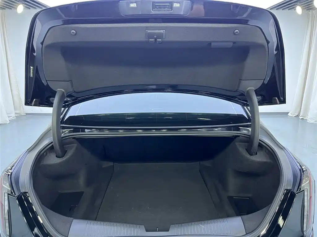 Cadillac Cadillac CT4 2023 25T Luxury 2024 - thumbnail 23