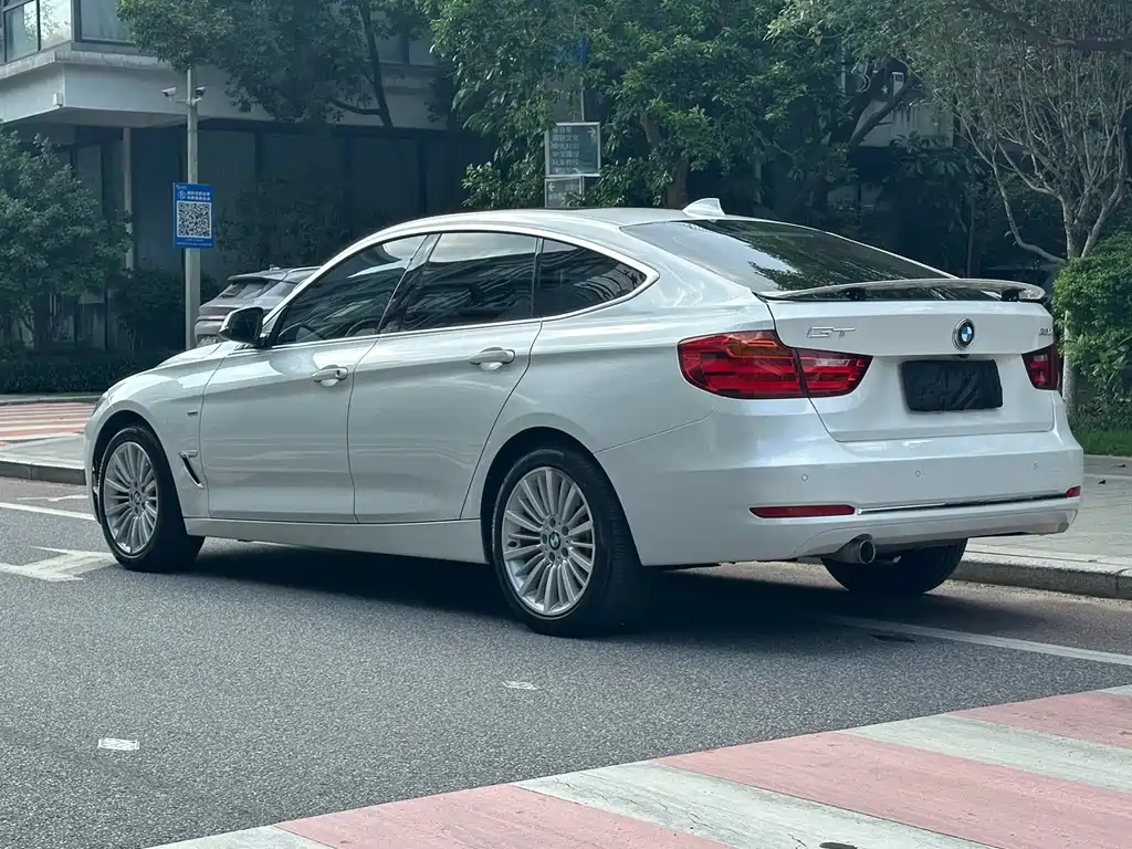 BMW BMW 3 Series GT 2014 320i Design Edition 2015 - thumbnail 6