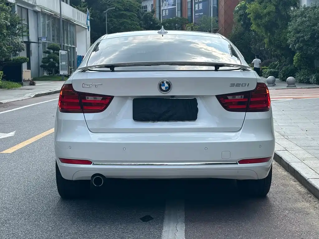 BMW BMW 3 Series GT 2014 320i Design Edition 2015 - thumbnail 7