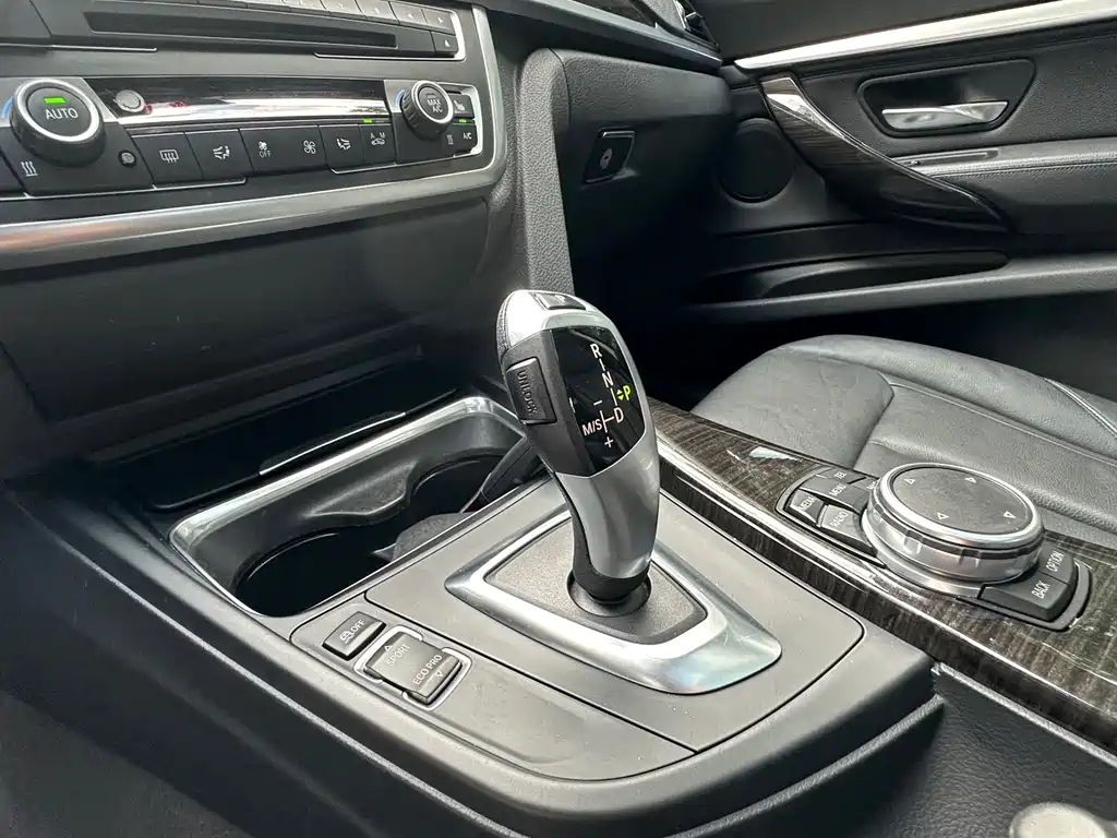 BMW BMW 3 Series GT 2014 320i Design Edition 2015 - thumbnail 17