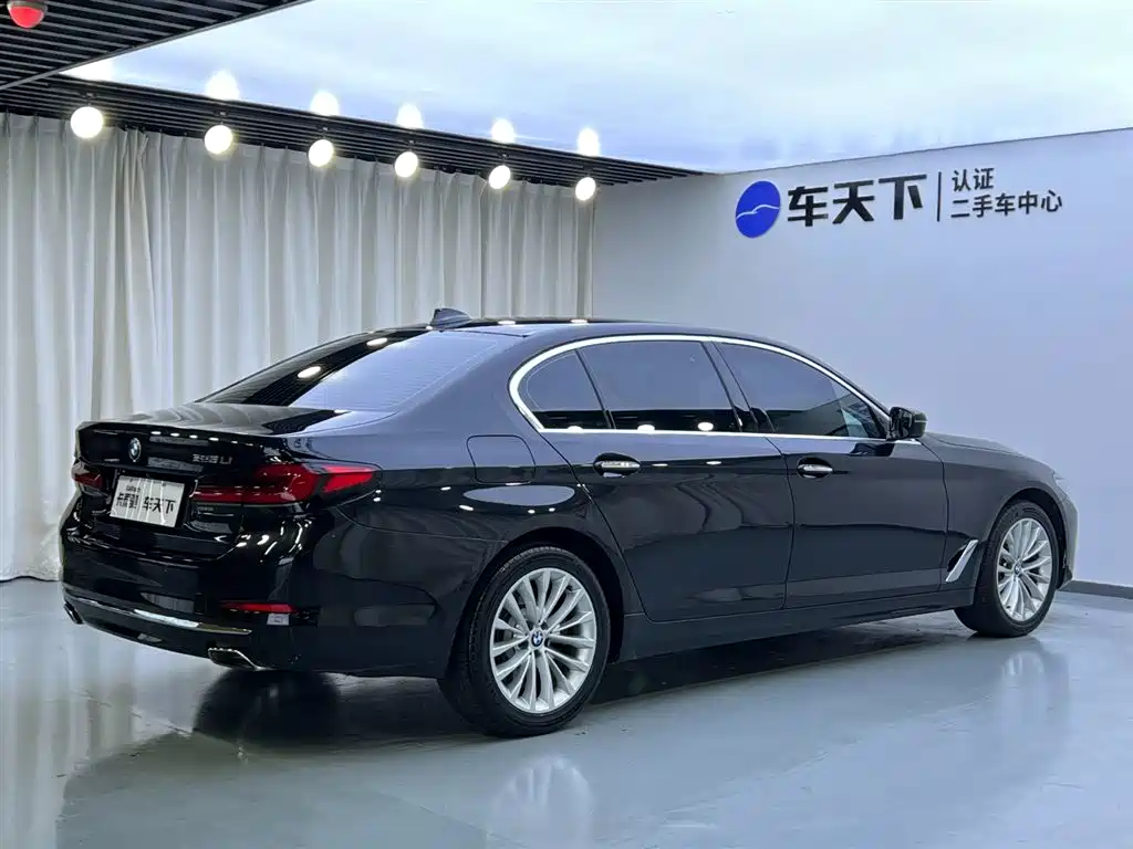 BMW BMW 5 Series 2019 525Li Luxury Package 2019 - thumbnail 4
