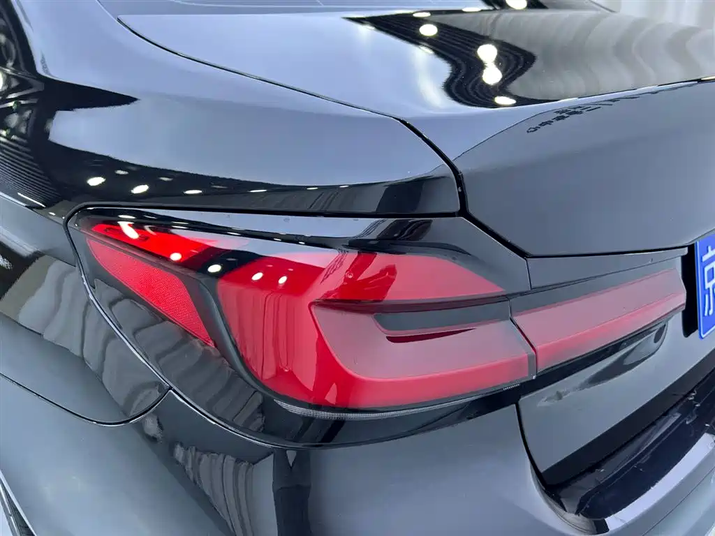 BMW BMW 5 Series 2019 525Li Luxury Package 2019 - thumbnail 23