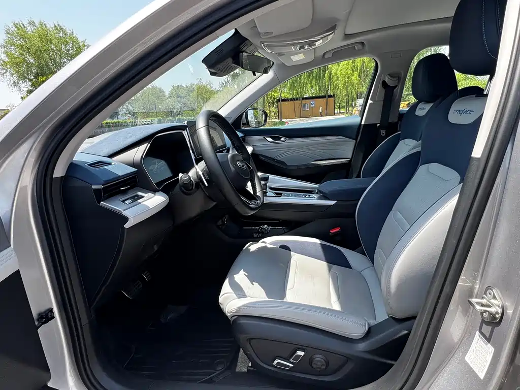 Geely Auto Geely Preface 2023 2.0TD Elite 2022 - thumbnail 17