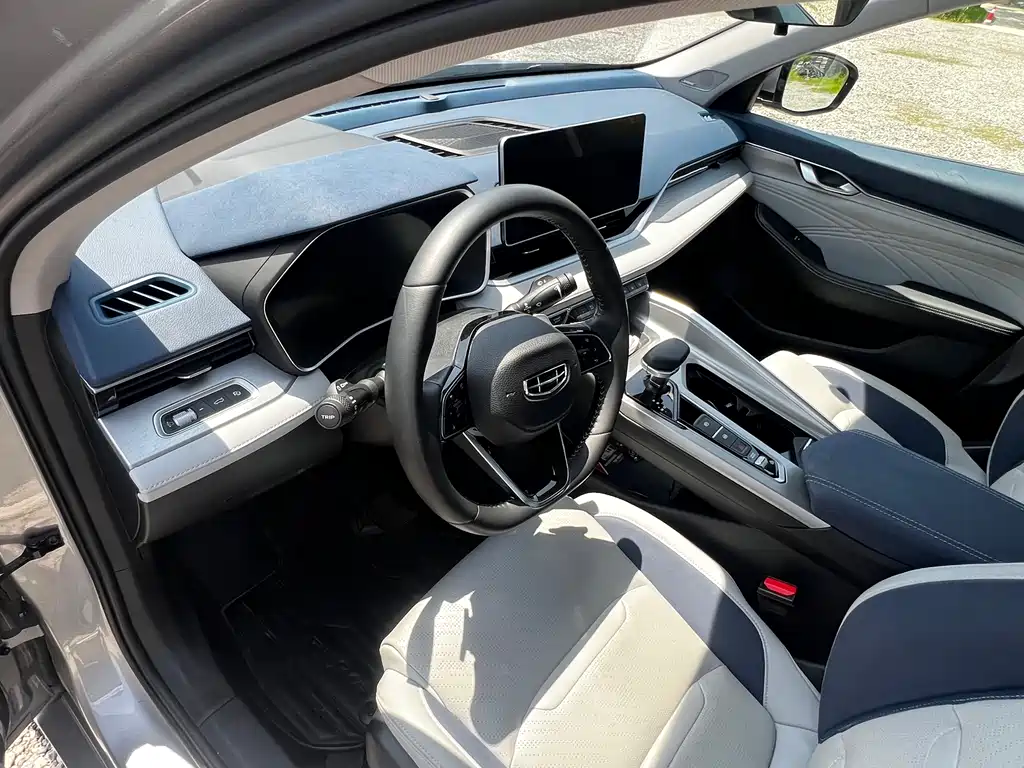 Geely Auto Geely Preface 2023 2.0TD Elite 2022 - thumbnail 20