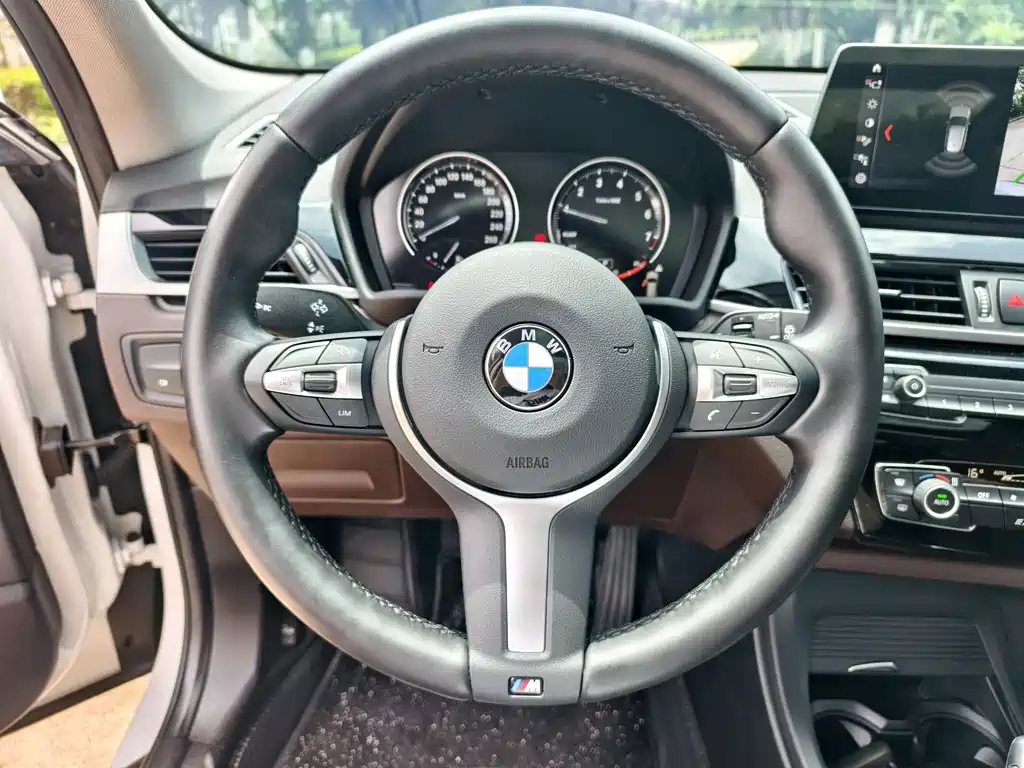 BMW BMW X1 2023 sDrive25Li M Sport Package 2023 - thumbnail 15