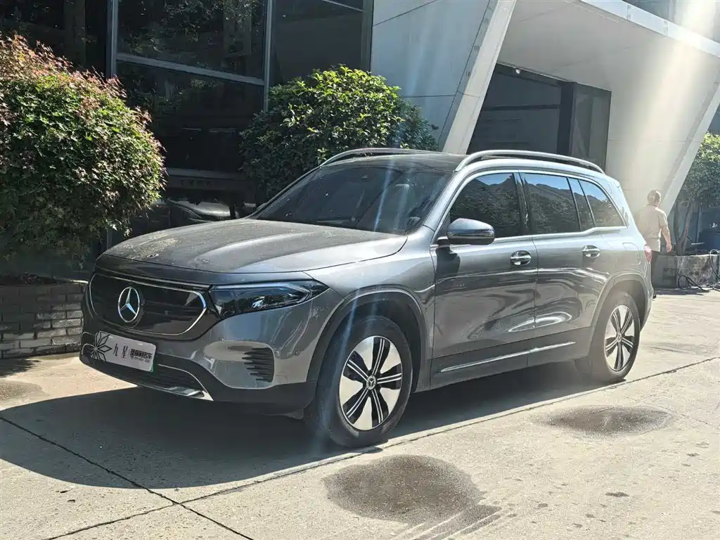 Mercedes-Benz Mercedes-Benz EQB 260 2023