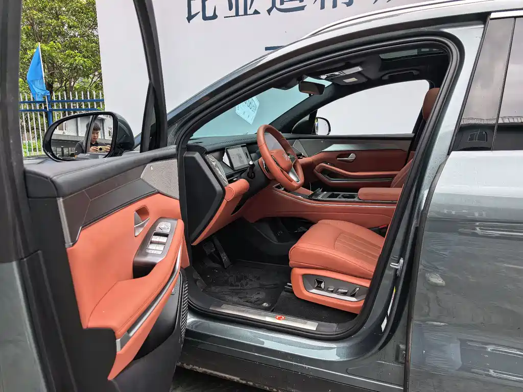 BYD Tang L 2025 DM 215KM LiDAR Flagship 2025 - thumbnail 6