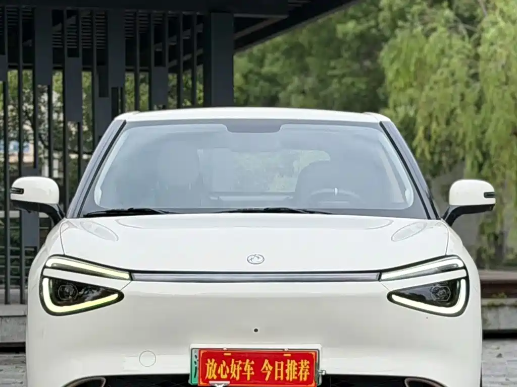 Dongfeng eπ Nammi 01 2024 330 Plus 2024 - thumbnail 2