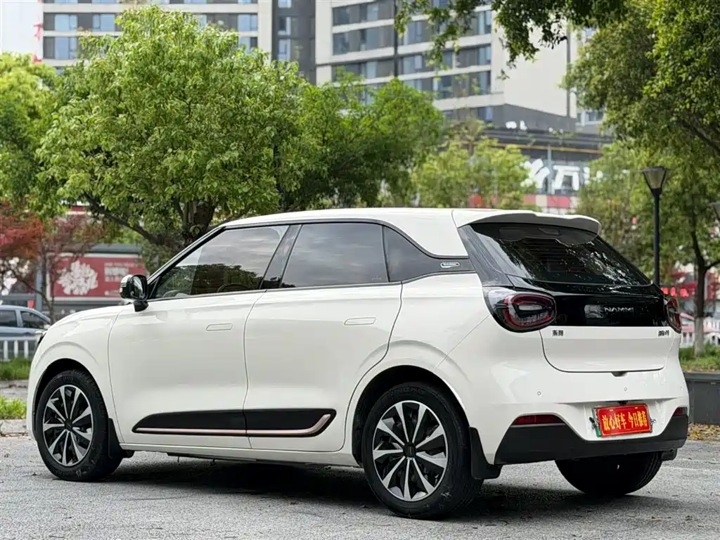 Dongfeng eπ Nammi 01 2024 330 Plus 2024 - thumbnail 4