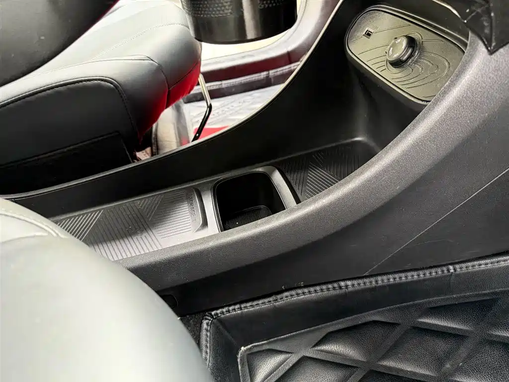 Dongfeng eπ Nammi 01 2024 330 Plus 2024 - thumbnail 19
