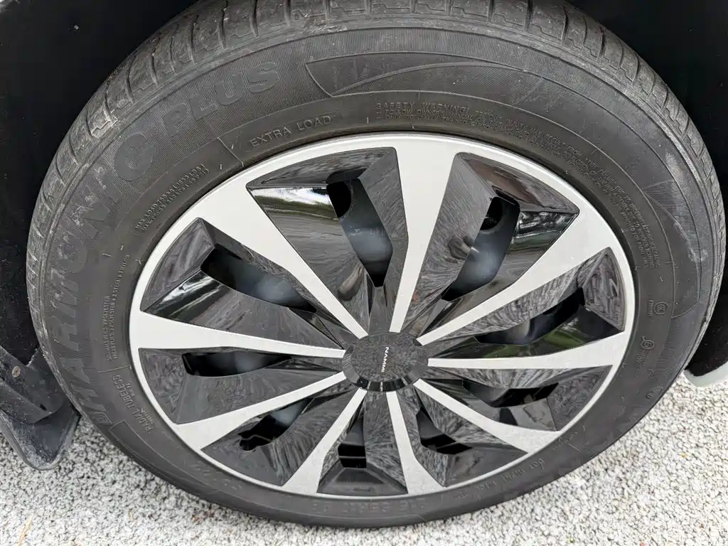 Dongfeng eπ Nammi 01 2024 330 Plus 2024 - thumbnail 30