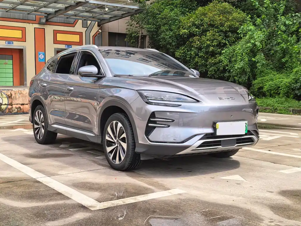 BYD Song PLUS EV 520KM Luxury 2023 - thumbnail 3