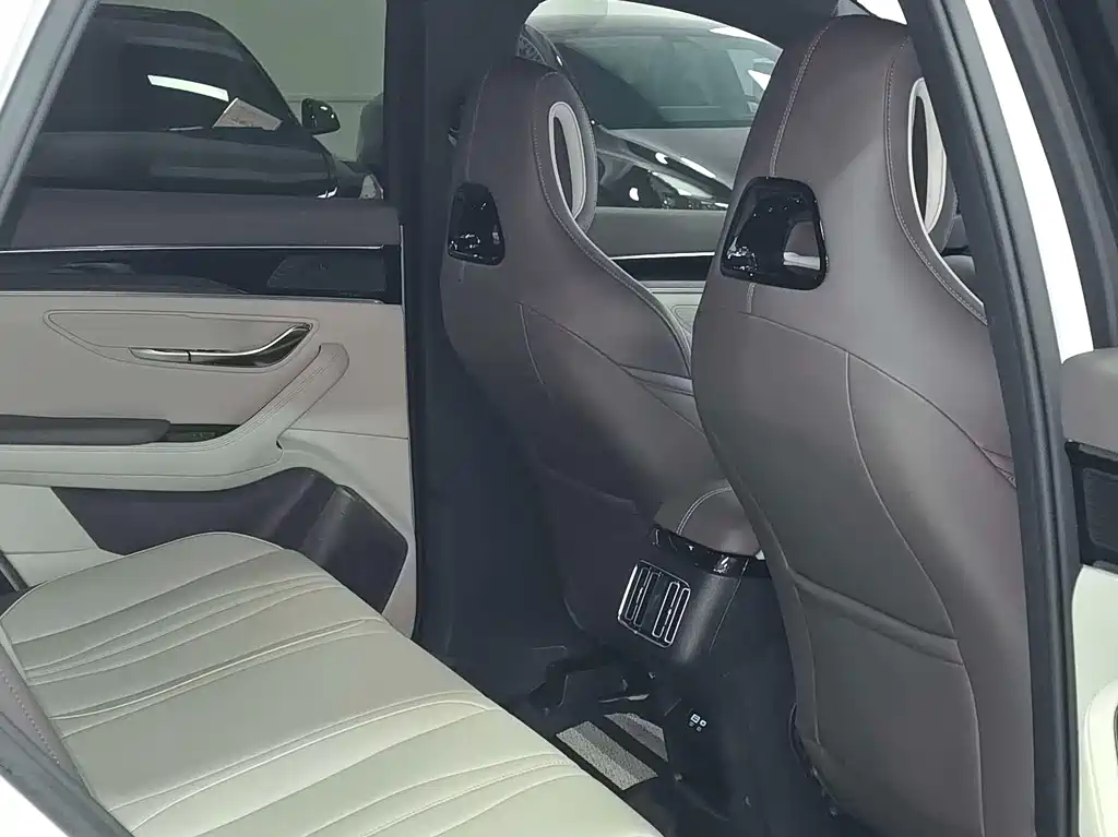BYD Song PLUS New Energy 2024 Honor Edition EV 520km Luxury 2024 - thumbnail 8