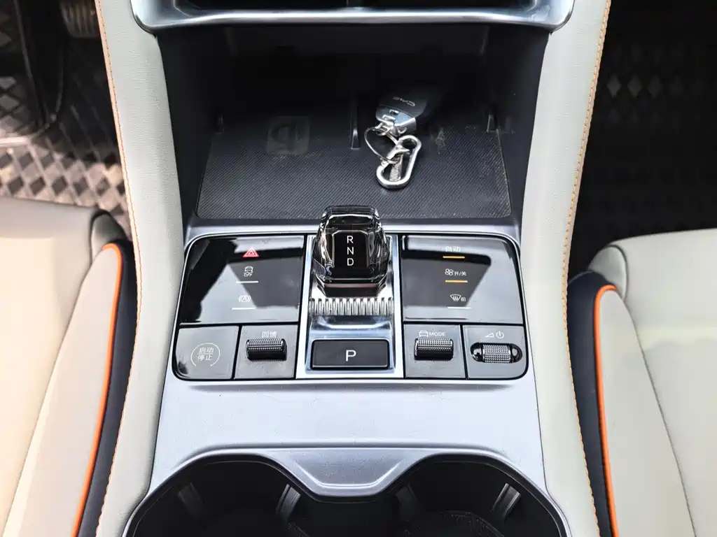 BYD Song PLUS EV 520KM Luxury 2023 - thumbnail 10