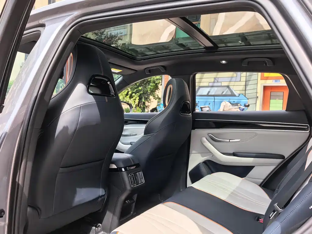 BYD Song PLUS EV 520KM Luxury 2023 - thumbnail 11
