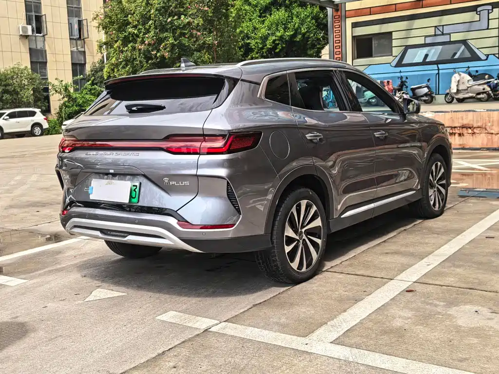 BYD Song PLUS EV 520KM Luxury 2023 - thumbnail 15