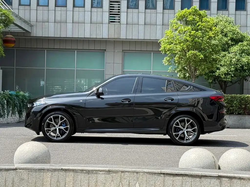 BMW BMW X6 2023 xDrive40i Premium M Sport Package 2024 - thumbnail 3