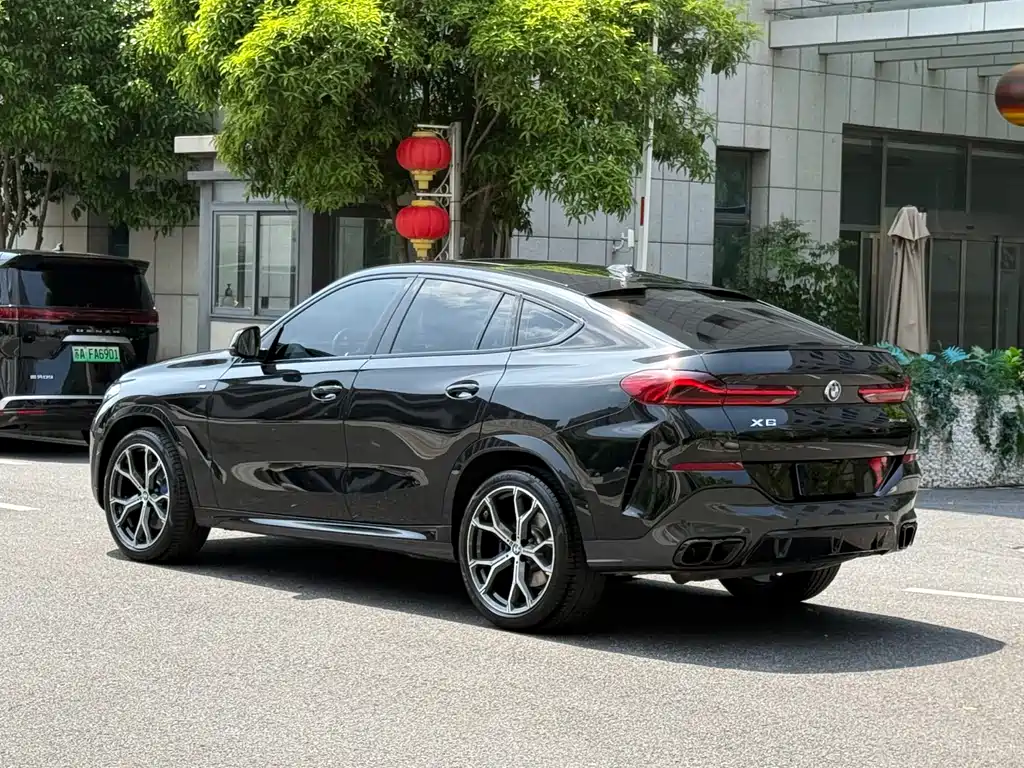 BMW BMW X6 2023 xDrive40i Premium M Sport Package 2024 - thumbnail 4