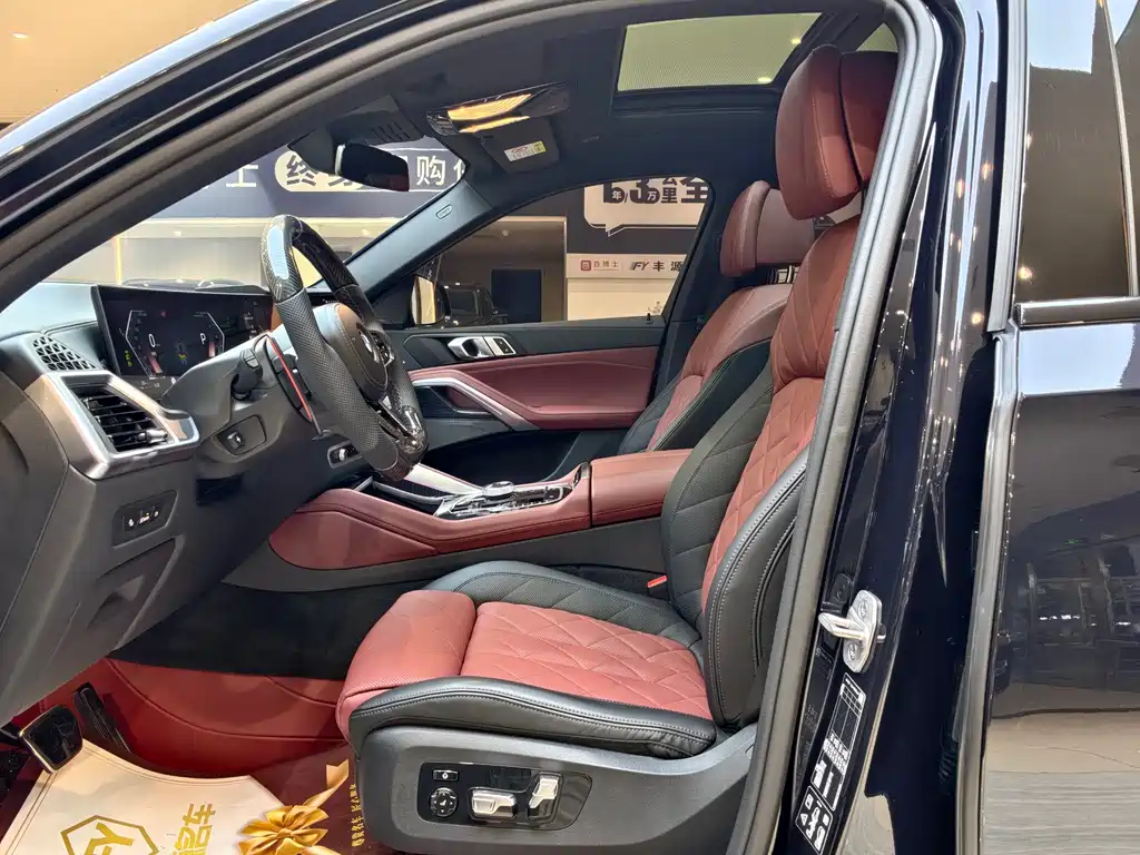 BMW BMW X6 2023 xDrive40i Exclusive M Sport Package 2023 - thumbnail 6