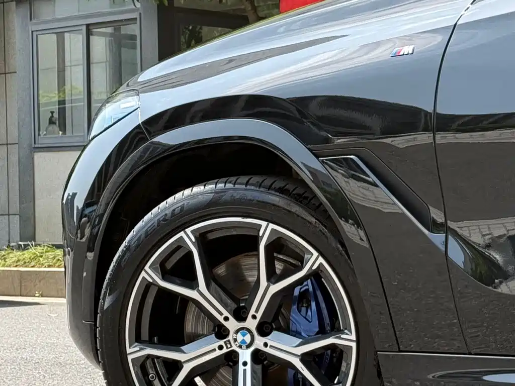 BMW BMW X6 2023 xDrive40i Premium M Sport Package 2024 - thumbnail 6