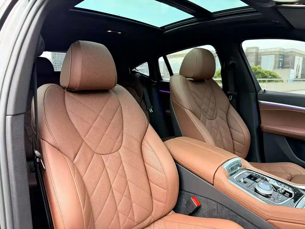 BMW BMW X6 2023 xDrive40i M Sport Package 2023 - thumbnail 5